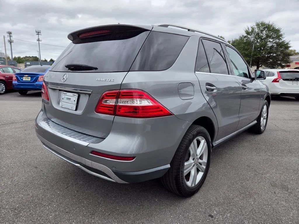 Suv in Virginia Beach, VA, United States 5 - 19093088