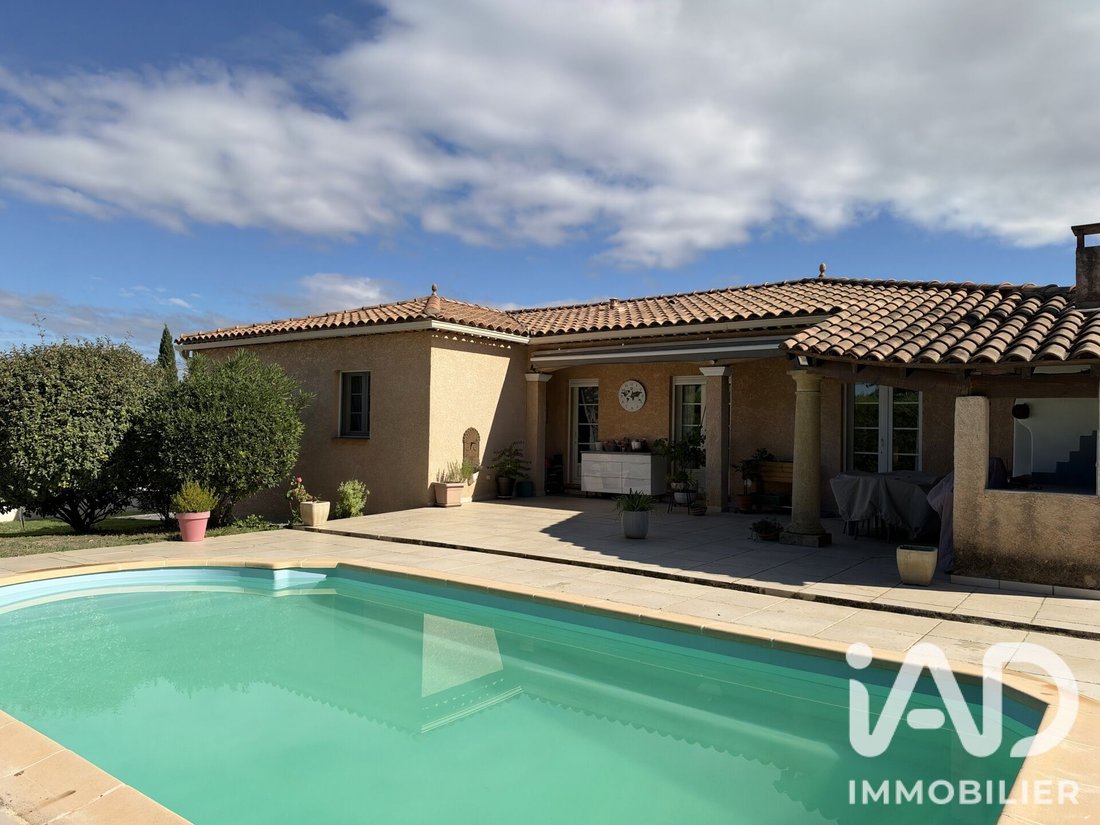 Casa en Trets, Provenza-Alpes-Costa Azul, Francia 1 - 19093740