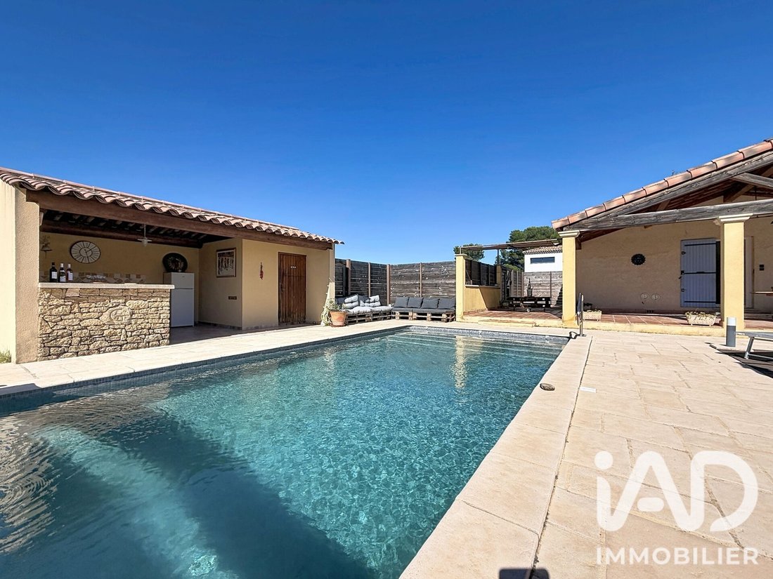 Casa en Cornillon-Confoux, Provenza-Alpes-Costa Azul, Francia 2 - 19093687