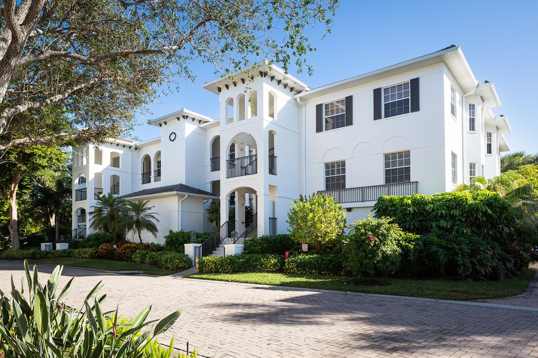 Condo in Naples, Florida, United States 1 - 19093558