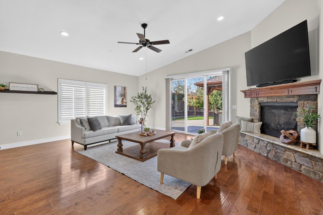 House in Hollister, California, United States 5 - 19093794