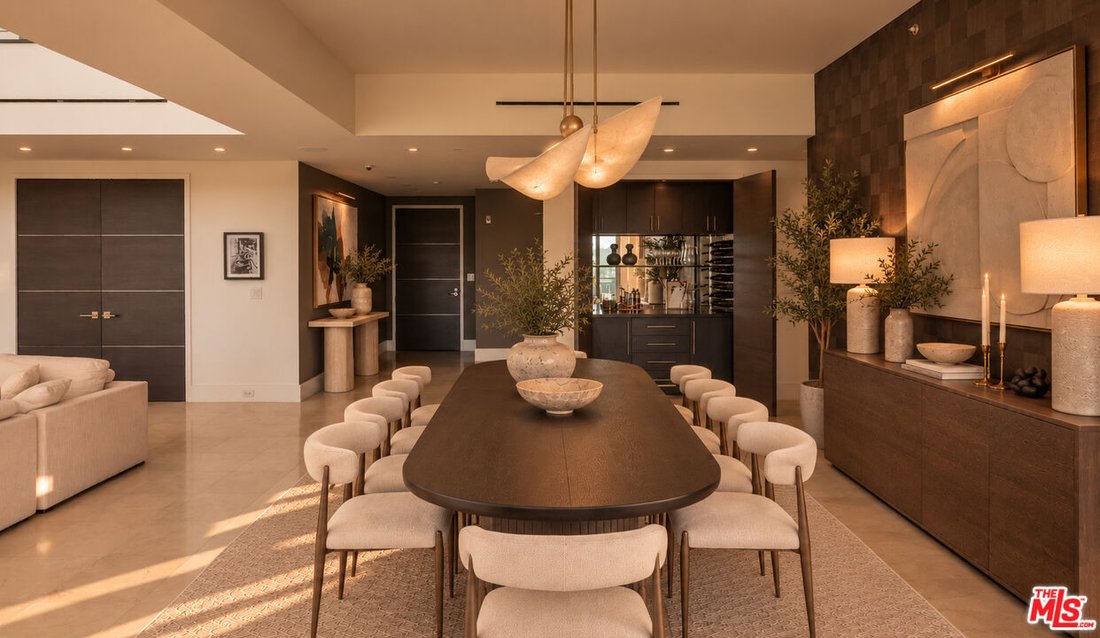 Condo in Los Angeles, California, United States 5 - 19093797