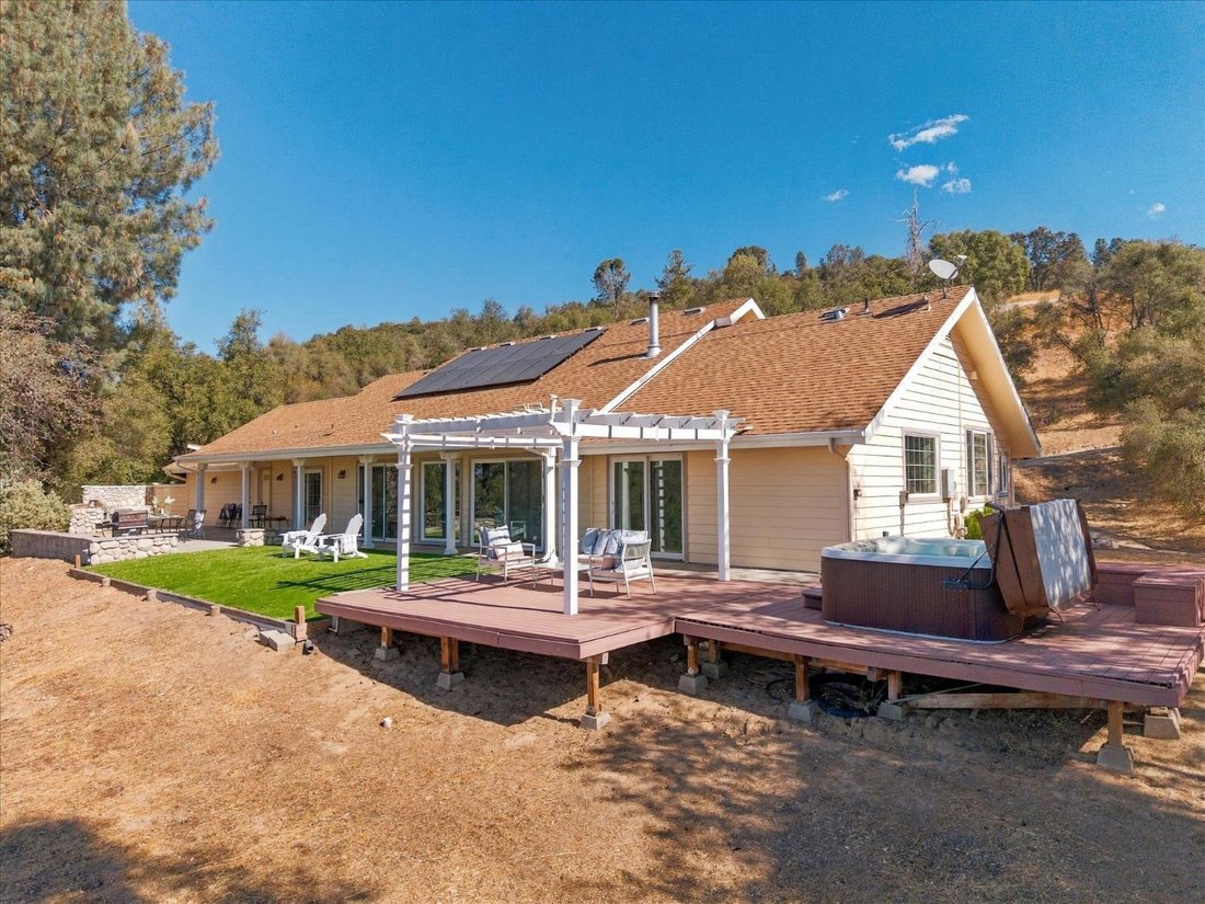 House in Oakhurst, California, United States 4 - 19093796