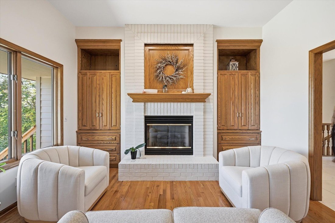 House in Council Bluffs, Iowa, United States 3 - 19093792