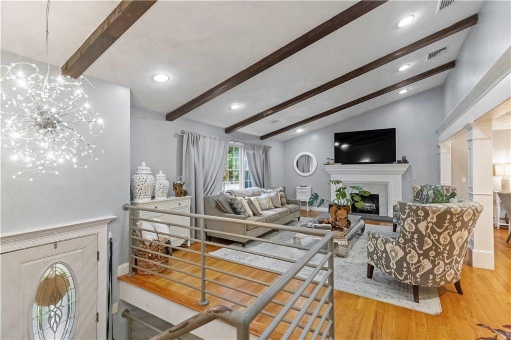 House in Warwick, Rhode Island, United States 4 - 19093878