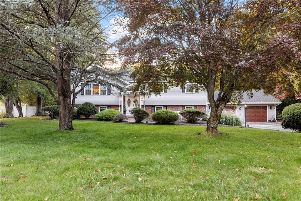 House in Warwick, Rhode Island, United States 1 - 19093878