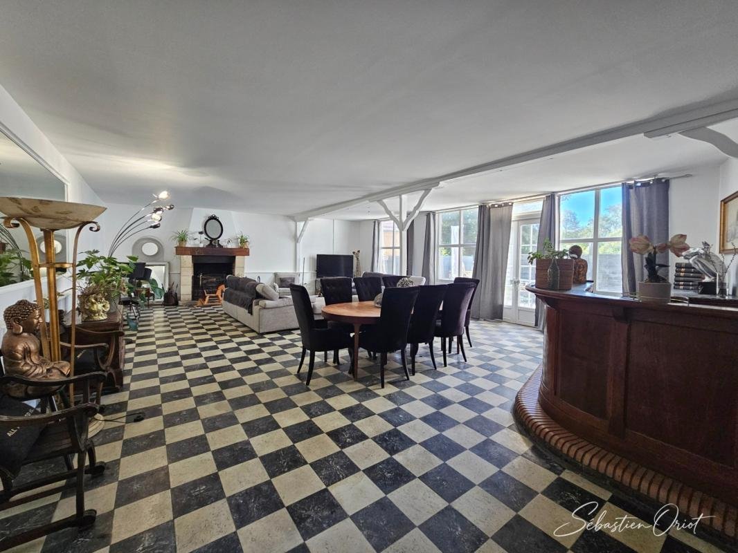 Maison à Nesles-la-Vallée, Île-de-France, France 1 - 19097940
