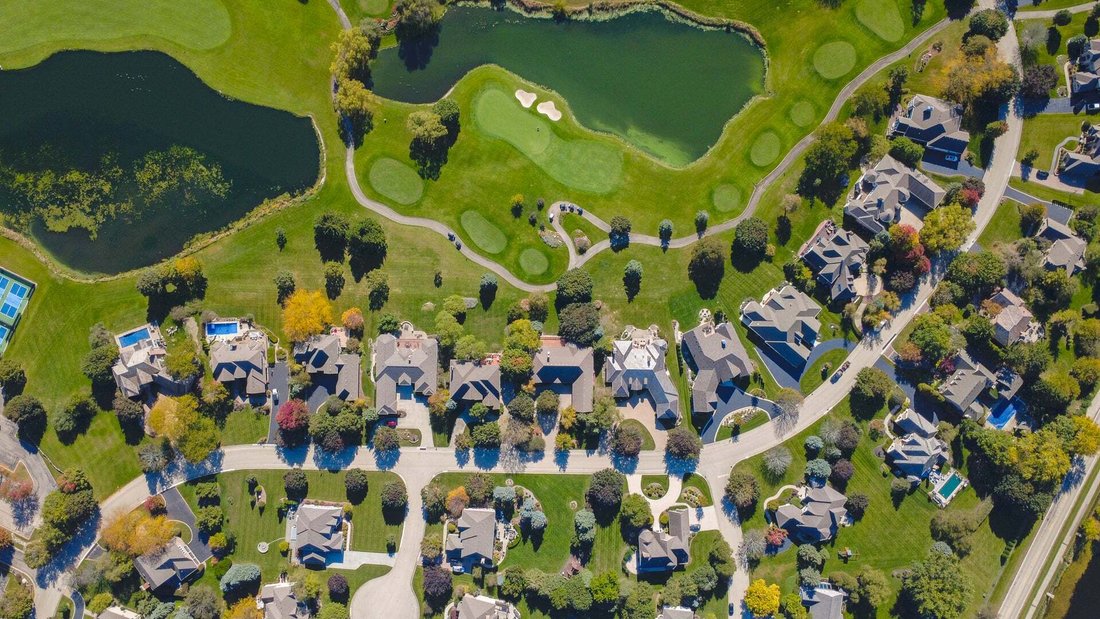 House in Lake in the Hills, Illinois, United States 4 - 19097356