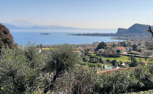Villa in Manerba del Garda, Lombardy, Italy 1