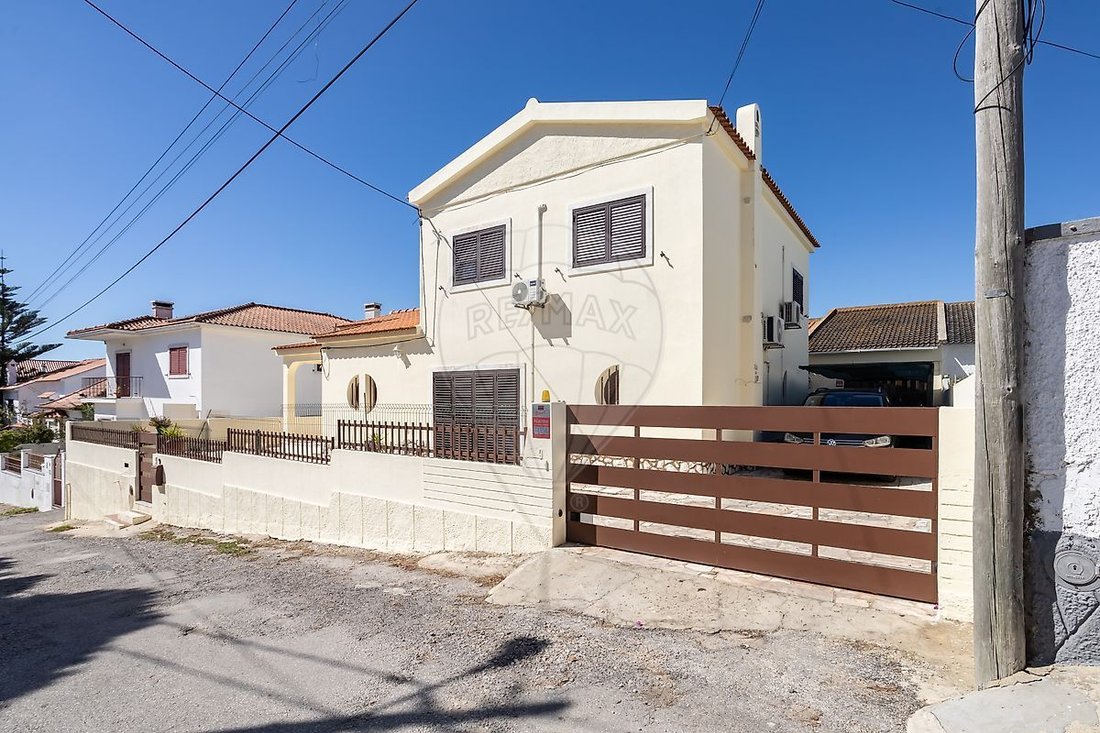 Villa in Charneca de Caparica und Sobreda, Setúbal Municipality, Portugal 2 - 19095855