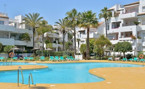 Apartment in Cancelada, Estepona, Andalusia 1