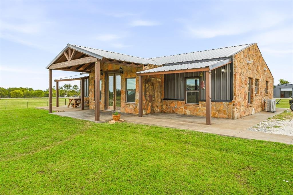 House in Meridian, Texas, United States 3 - 19097444