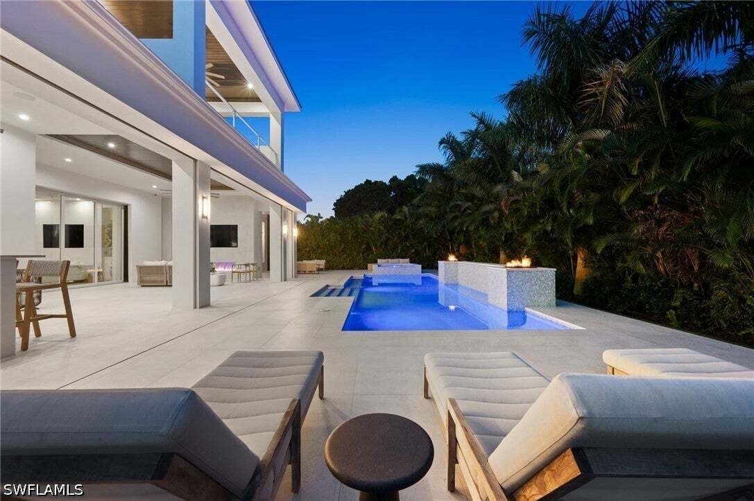 House in Naples, Florida, United States 3 - 19096608