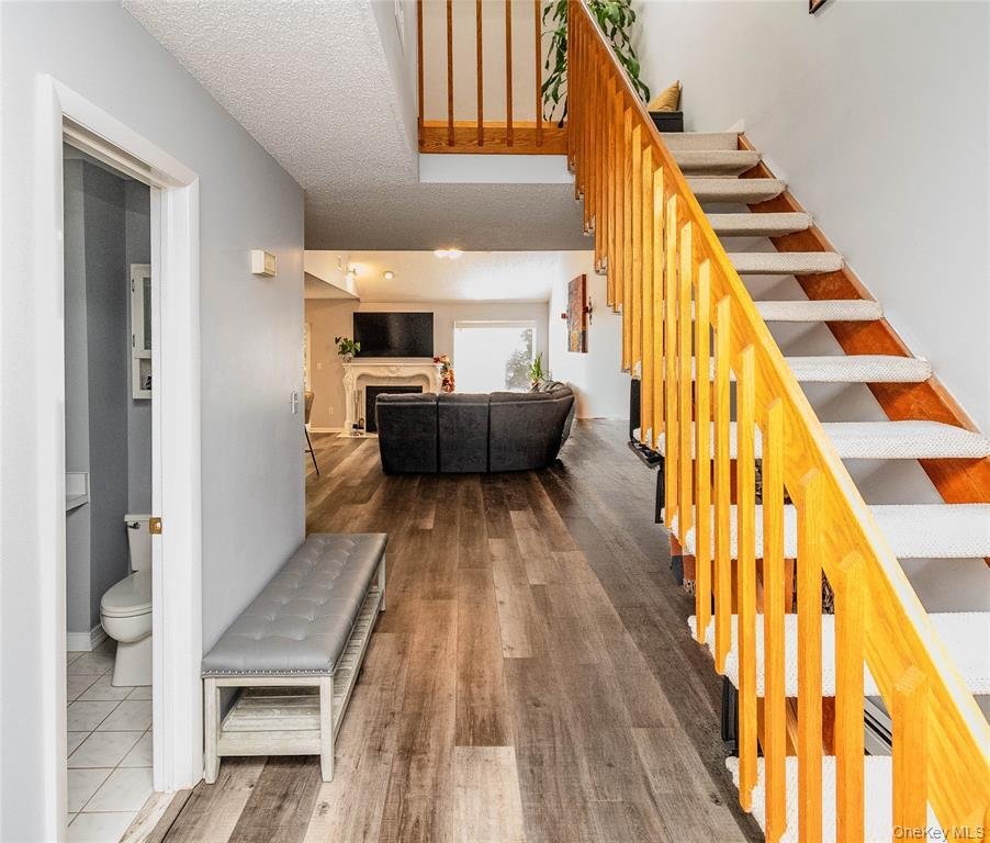 Townhouse in Yorktown Heights, New York, United States 3 - 19095866