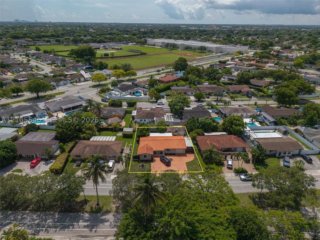 Maison à Miami, Floride, États-Unis 4 - 19097048