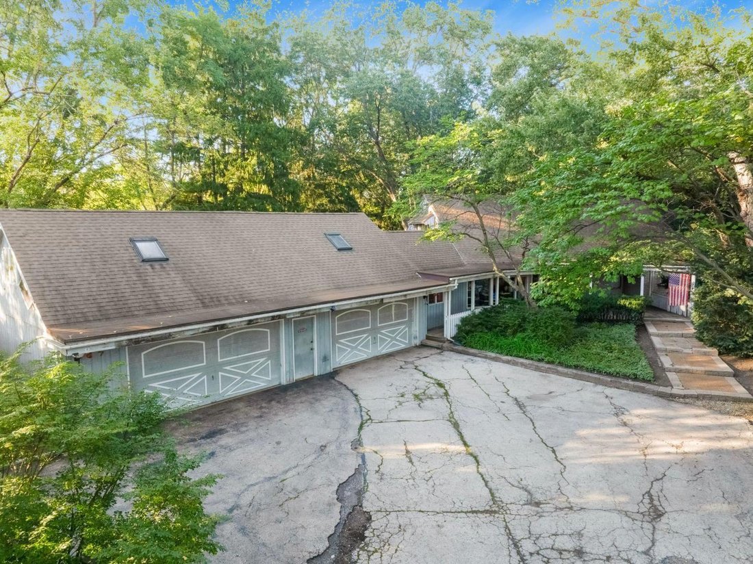 House in Palatine, Illinois, United States 3 - 19097335