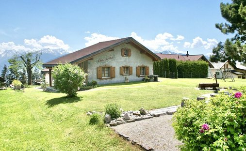 Haus in Savièse, Wallis, Schweiz 1