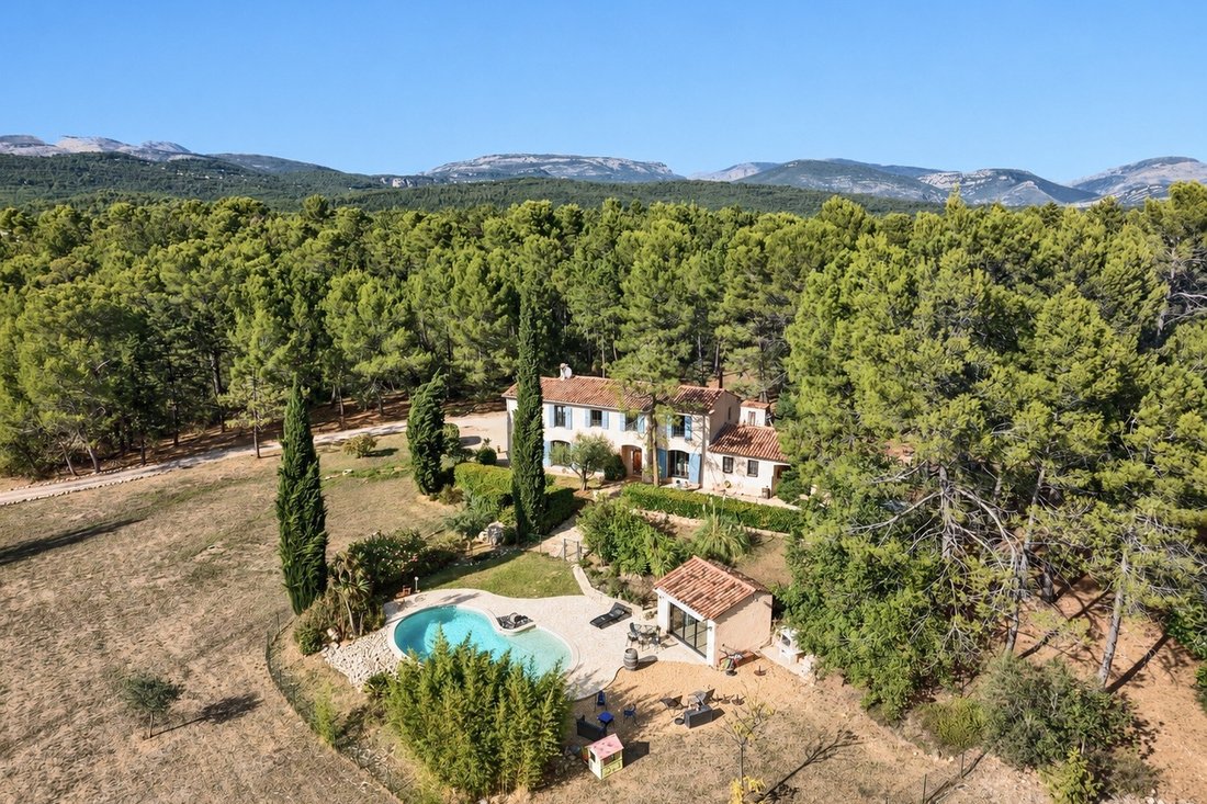 Casa en Tourrettes, Provenza-Alpes-Costa Azul, Francia 4 - 19096165