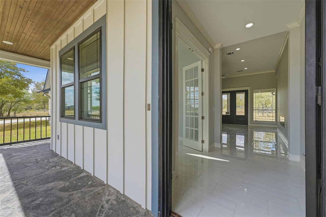 House in Gonzales, Texas, United States 4 - 19097087