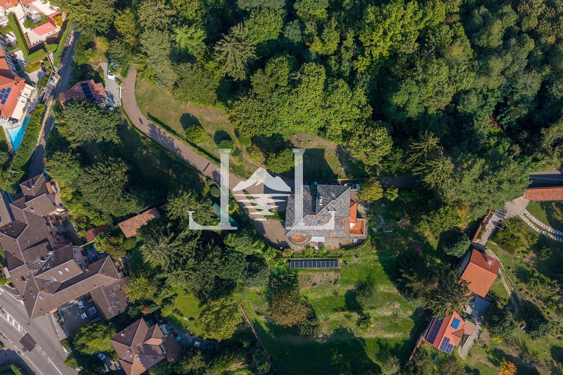 Villa a Centro, Varese, Lombardia 3 - 19098839