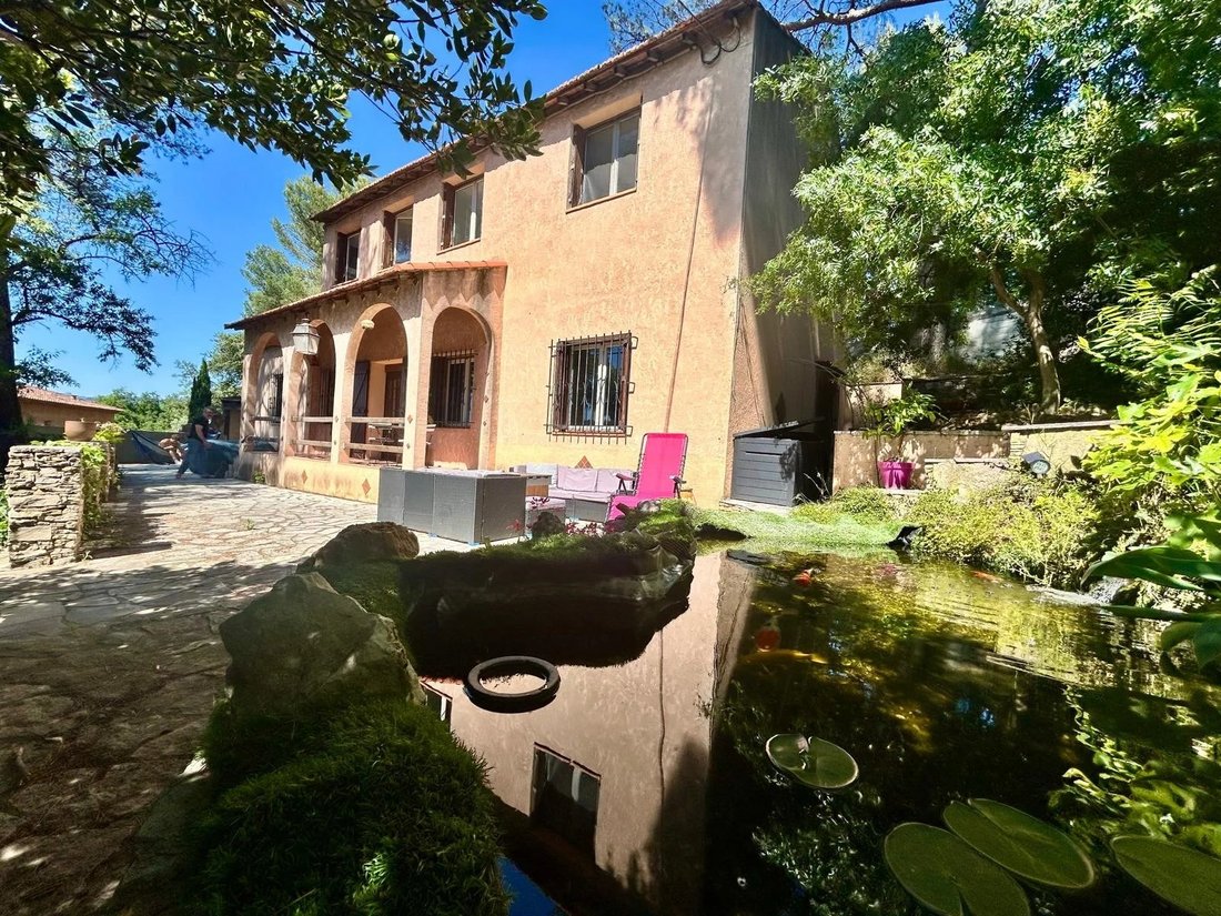 Country House in La Millière, Marseille, Provence-Alpes-Côte d'Azur 2 - 19095436