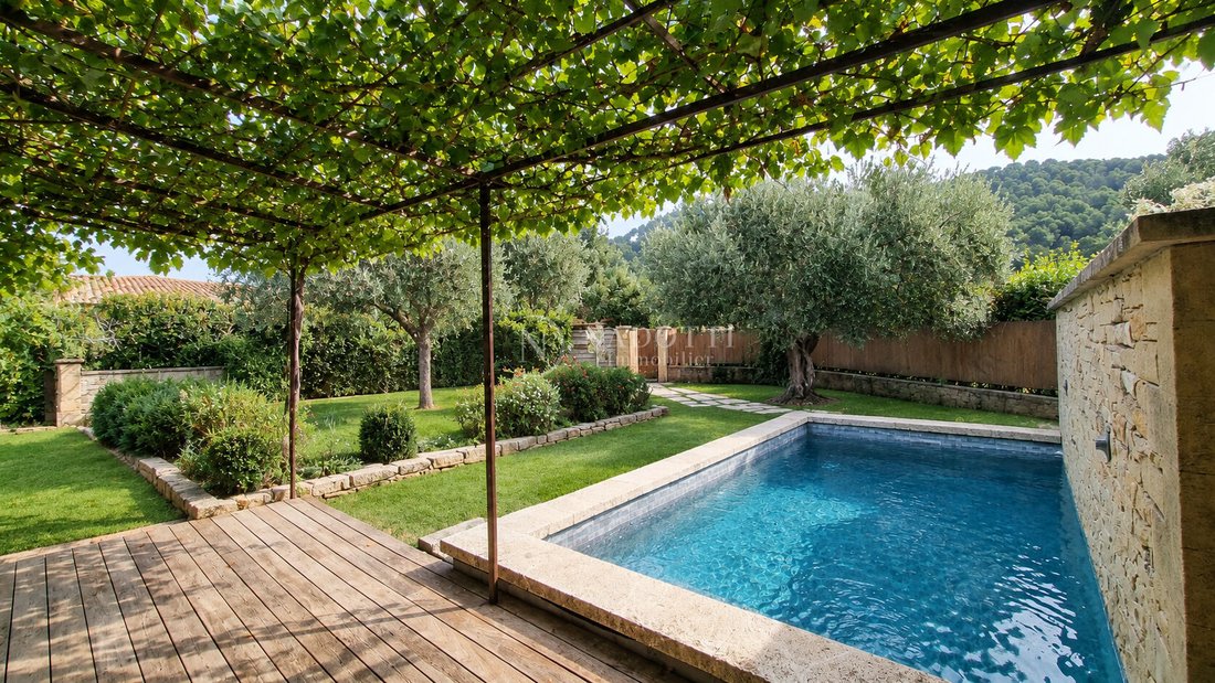 Maison à Lagnes, Provence-Alpes-Côte d'Azur, France 2 - 19097745