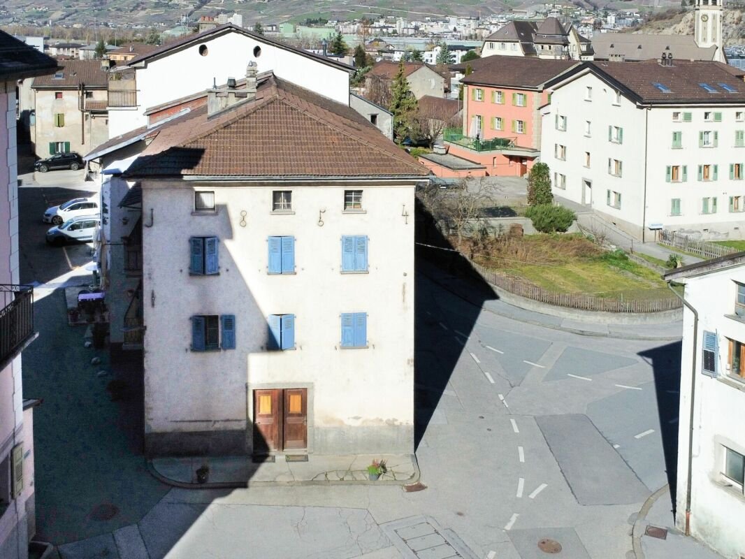 Chippis, Valais/Wallis, Switzerland 3 - 19094055