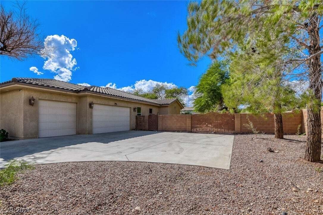 House in Las Vegas, Nevada, United States 4 - 19096650