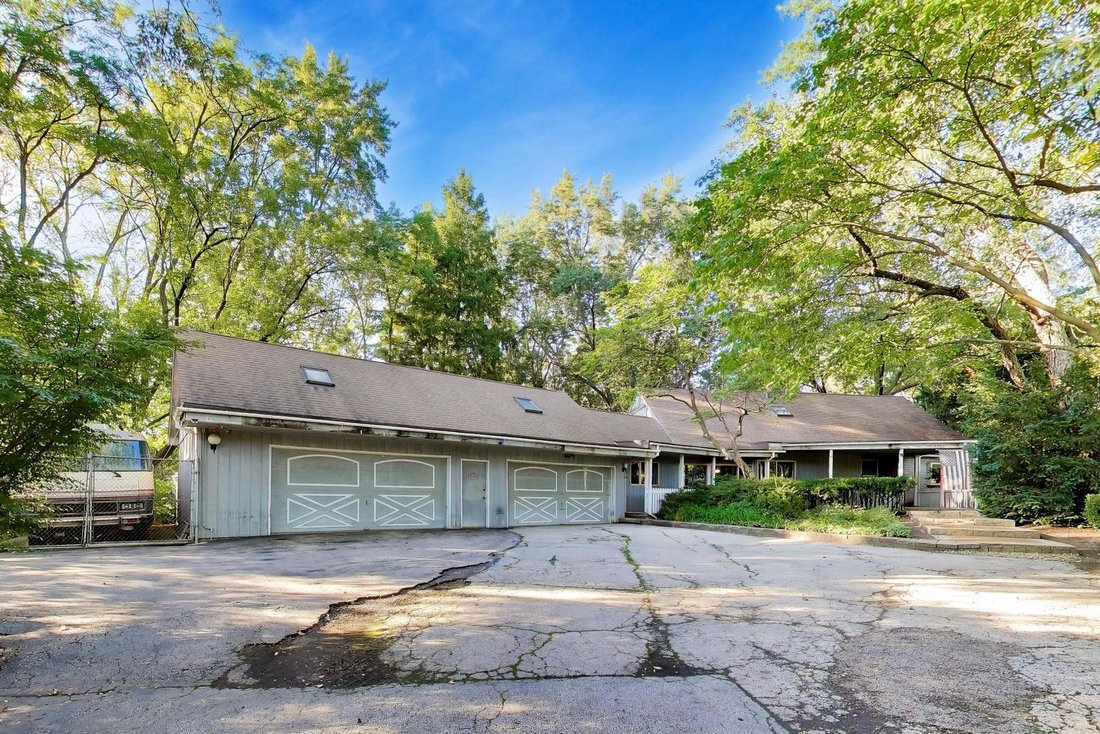 House in Palatine, Illinois, United States 2 - 19097335