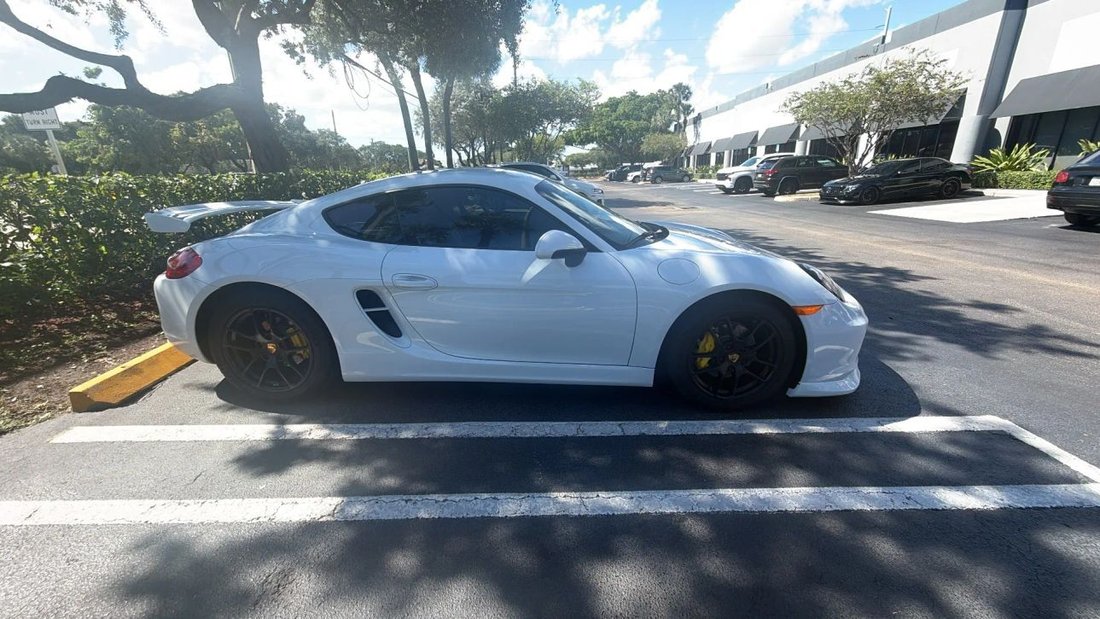 Coupe in Boynton Beach, FL, United States 4 - 19098265