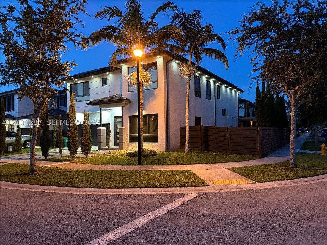 Haus in Miami, Florida, Vereinigte Staaten 2 - 19097057