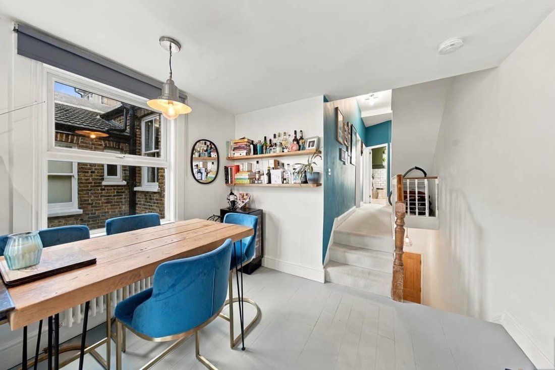Apartment in Brondesbury, Brent, England 3 - 19094316