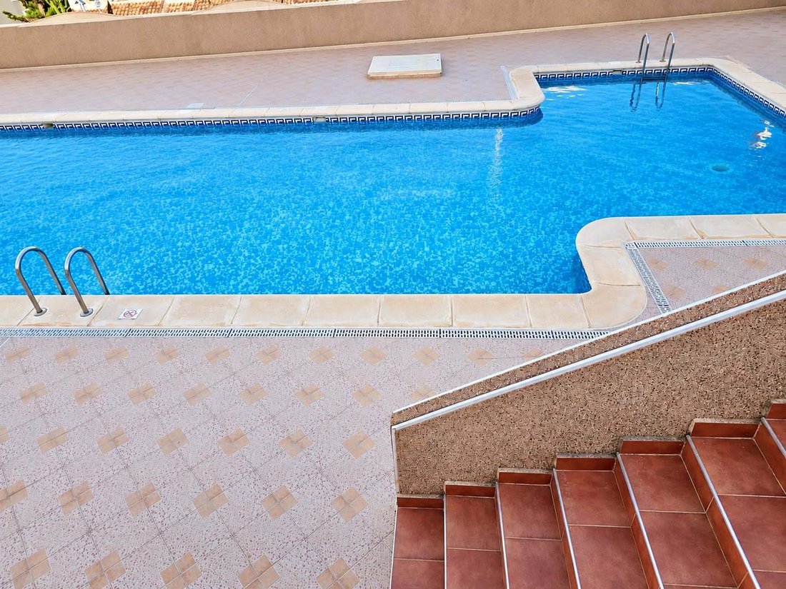 Apartment in Torrevieja, Valencian Community, Spain 2 - 19095007