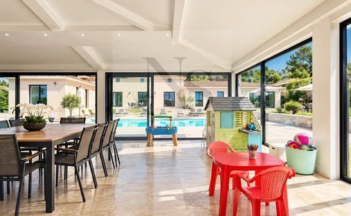 Villa en Exteriores, Cabriès, Francia 1