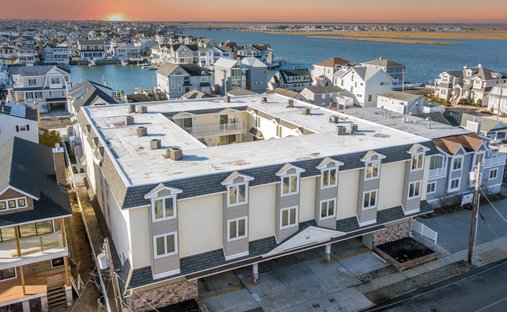 Condo in Stone Harbor, New Jersey, United States 1