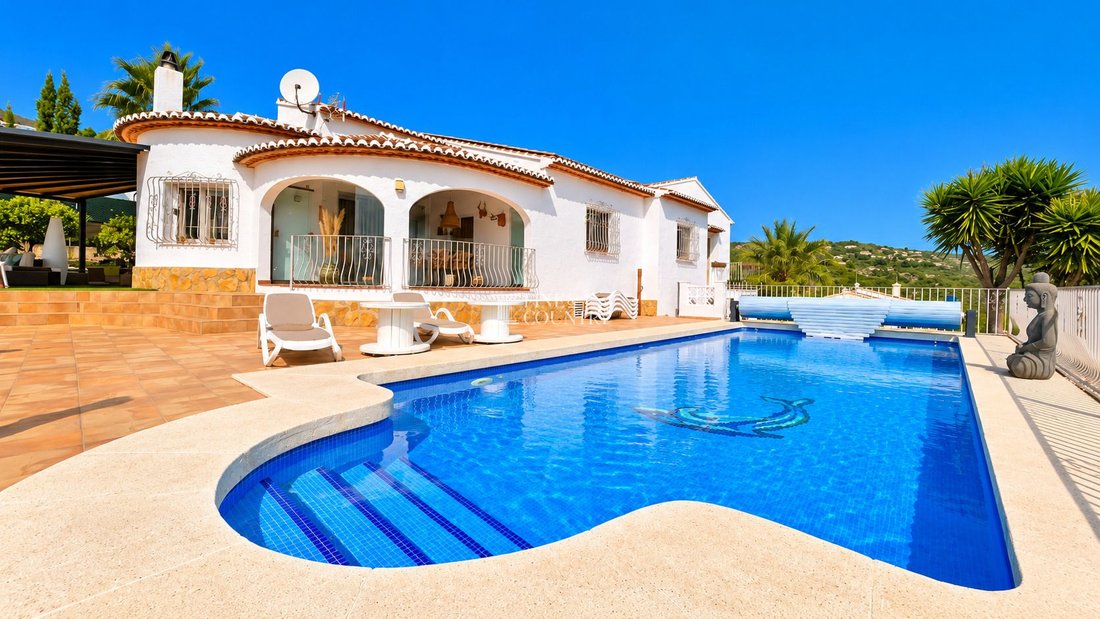 Villa in Alkali, Valencian Community, Spain 1 - 19096992