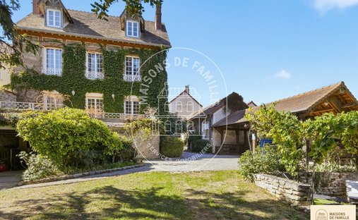 Villa a Centro Bourg, Epone, Francia 1