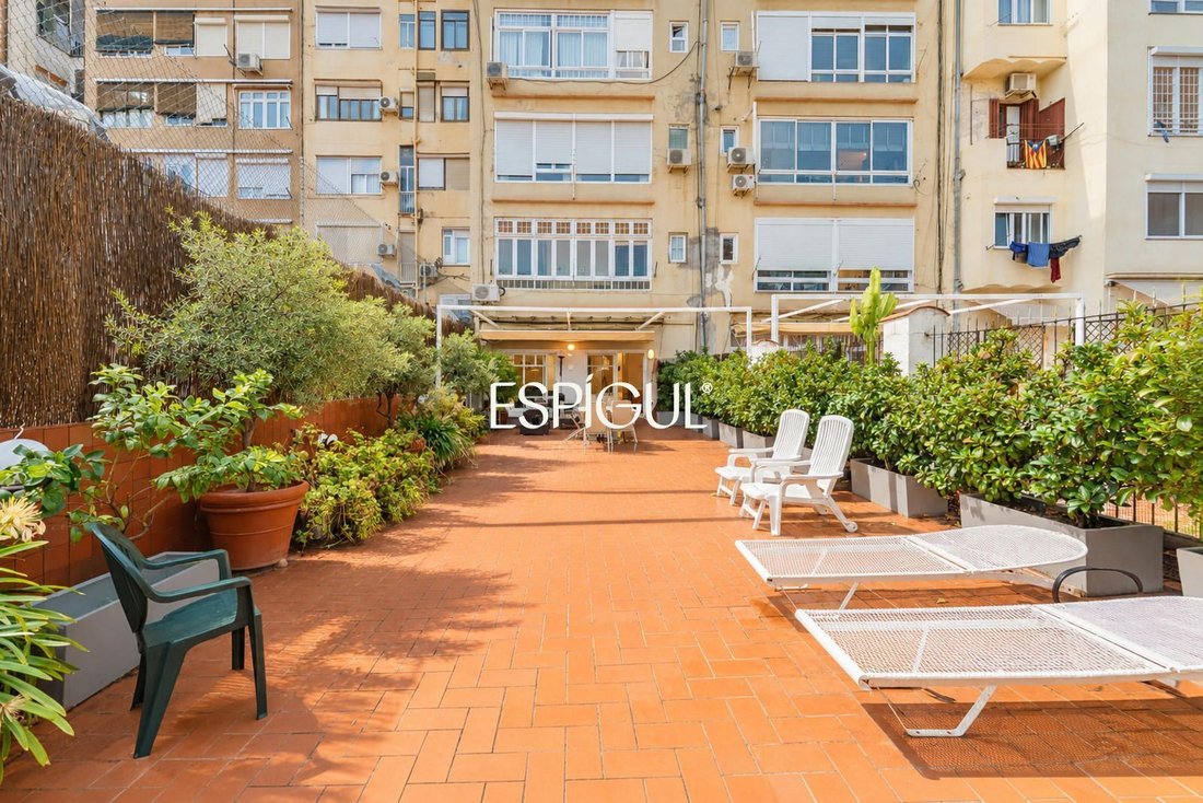 Appartamento a Eixample, Barcellona, Spagna 3 - 19096261