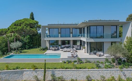 Villa in La Maure-Super Cannes, Vallauris, France 1