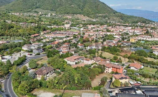 Terrain à Salò, Lombardie, Italie 1