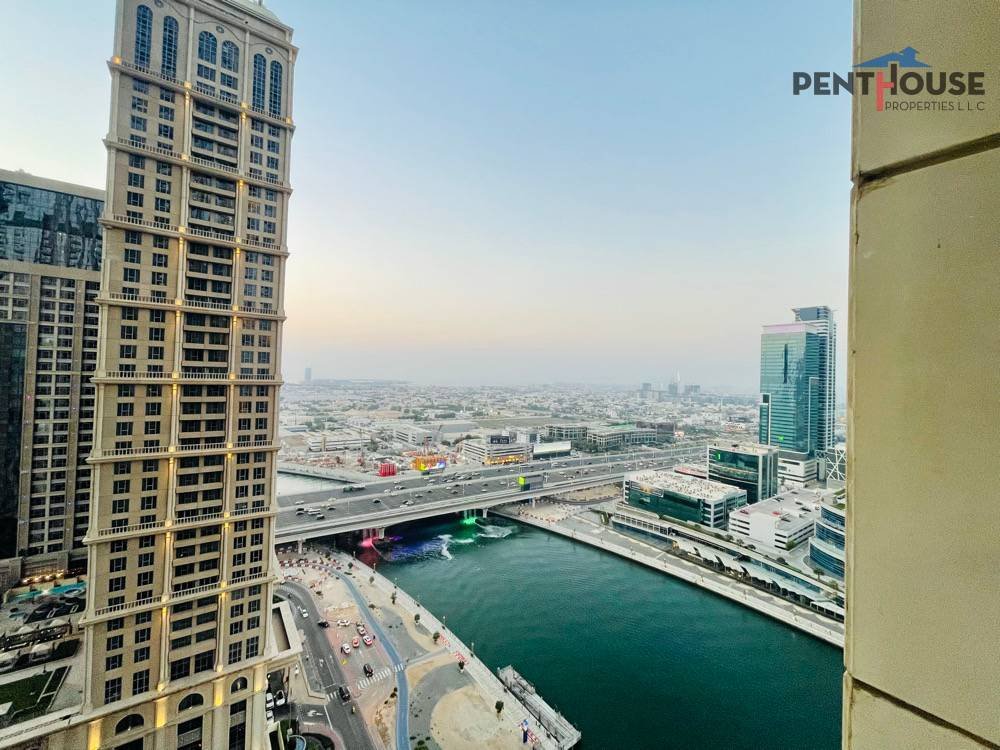 Appartamento a Business Bay, Emirato di Dubai, Emirati Arabi Uniti 1 - 19094933