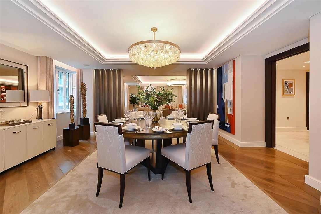 Apartment in Knightsbridge, Kensington And Chelsea, England 2 - 19094528