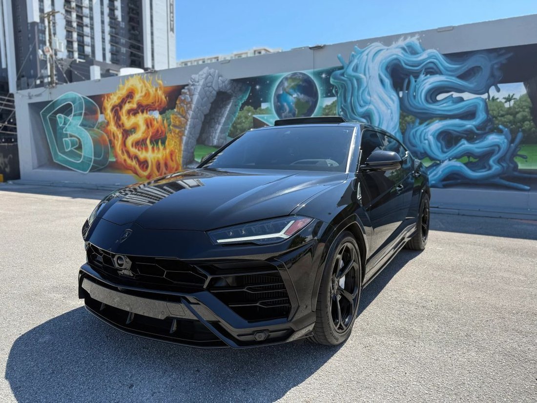 Suv in Fort Lauderdale, FL, United States 2 - 19098531