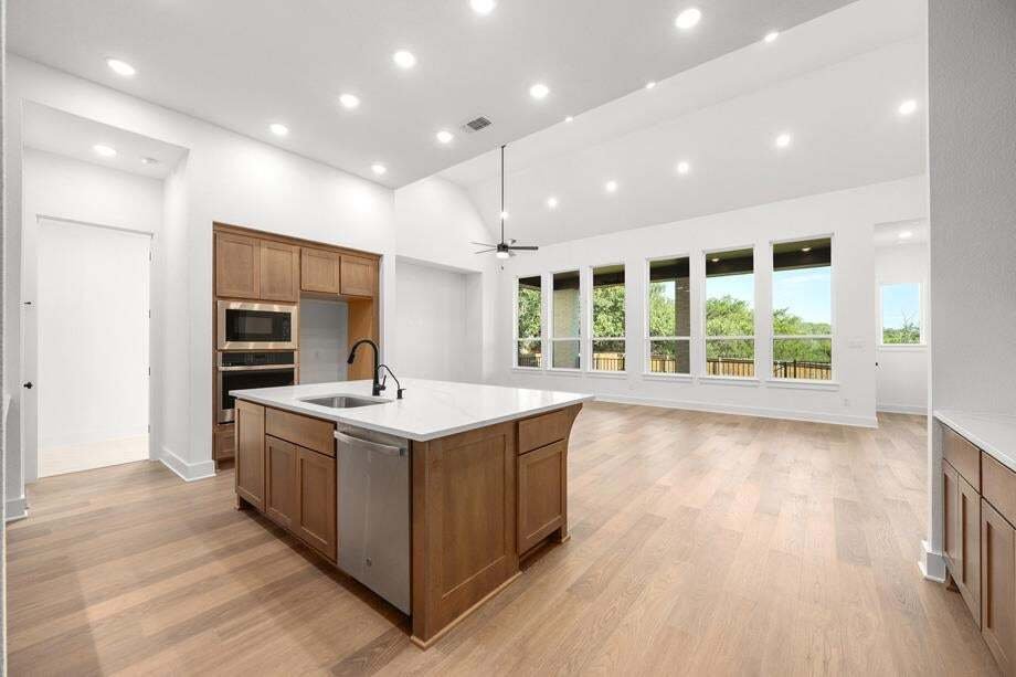 House in Georgetown, Texas, United States 3 - 17855218