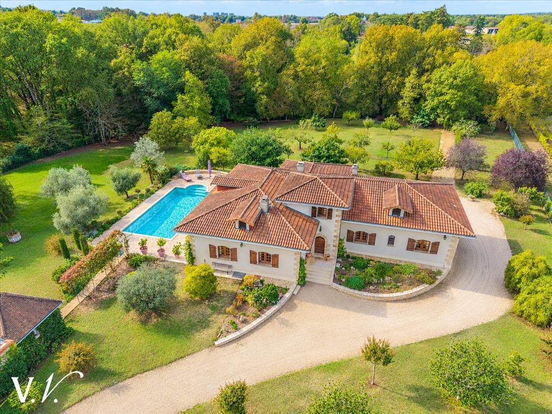 Finca en Yvrac, Nueva Aquitania, Francia 1 - 19095541