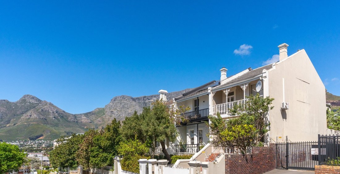 House in Gardens, City Bowl, Cape Town 2 - 18919829