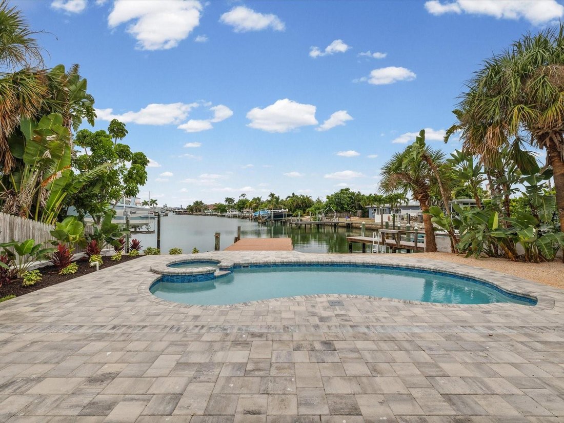 Haus in St. Pete Beach, Florida, Vereinigte Staaten 2 - 19094423