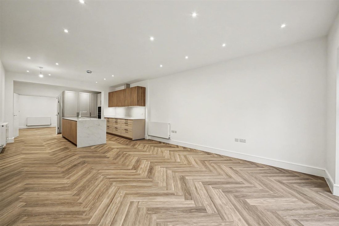 Haus in Ost Barnet, London Borough of Barnet, England 4 - 19096544