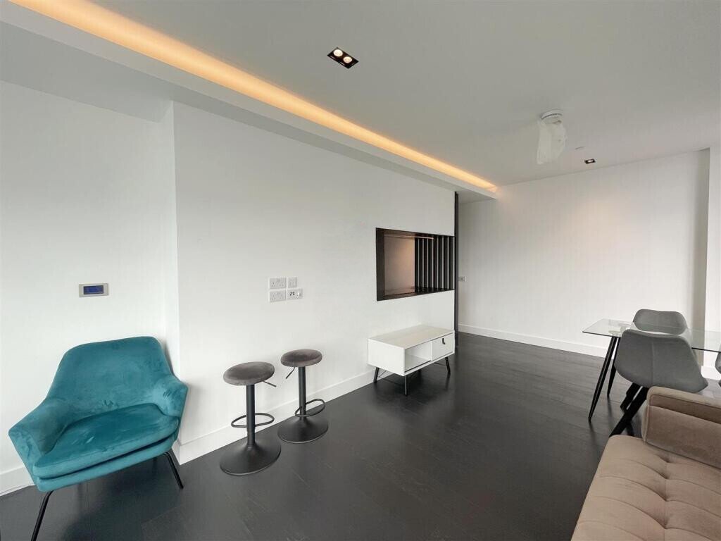 Apartment in Poplar, Tower Hamlets, England 4 - 19095372