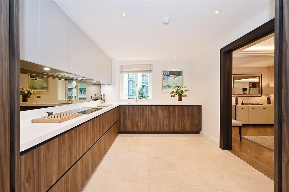 Apartment in Knightsbridge, Kensington And Chelsea, England 4 - 19094528